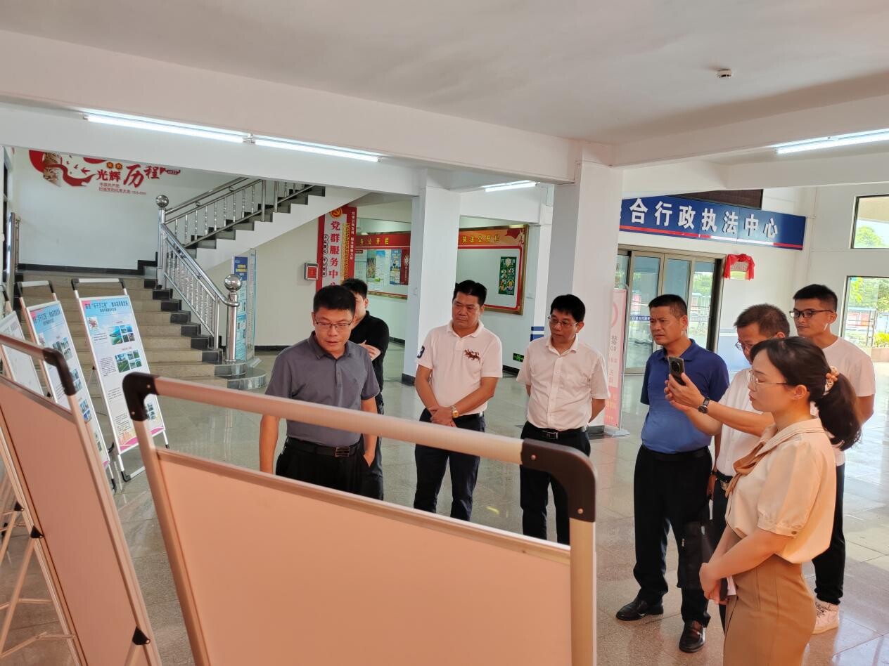 汕尾政協(xié)常委李運龍帶隊到我鎮(zhèn)進(jìn)行_3